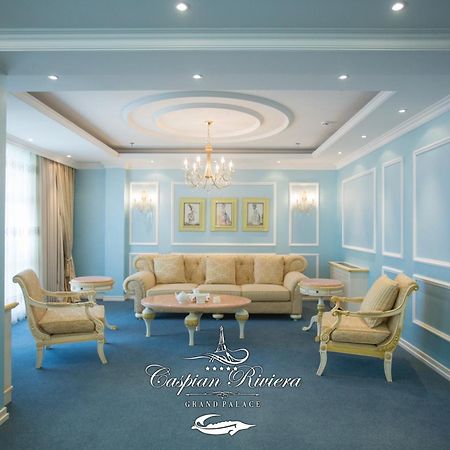 Caspian Riviera Grand Palace Hotel Aktau  Exterior foto A room at the hotel