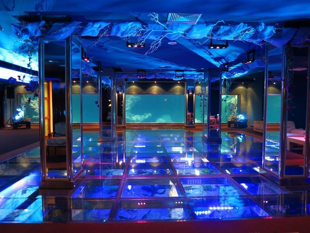Caspian Riviera Grand Palace Hotel Aktau  Exterior foto The nightclub