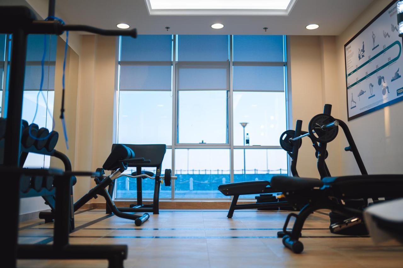 Caspian Riviera Grand Palace Hotel Aktau  Exterior foto The gym at the hotel
